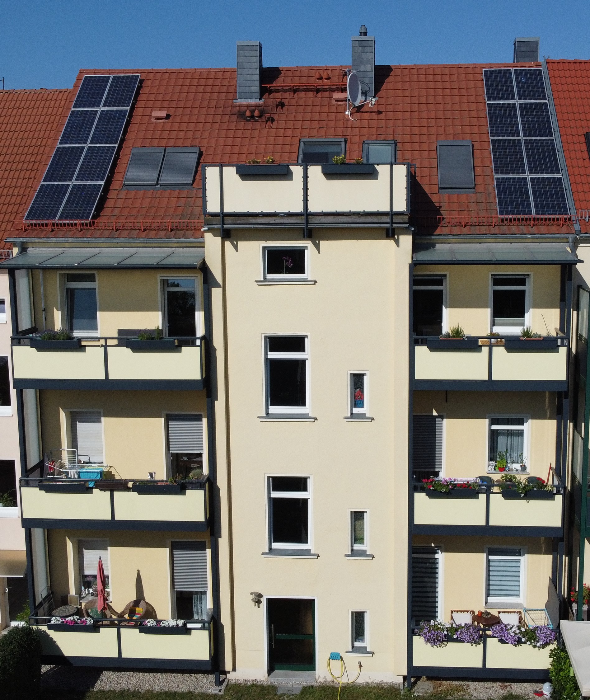 2-raum-wohnung-mit-balkon-im-eg